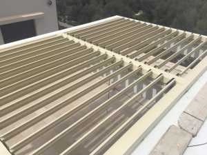 Ανοιγοκλειόμενη Πέργκολα Αλουμινίου SP38