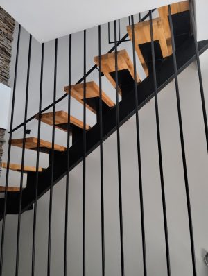 Σκάλα μεταλλική LM33