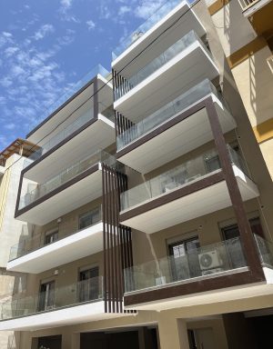 Εξωτερική Επένδυση Κτιρίου από Καρε Αλουμίνιου 300Χ40 σε Χρώμα Sahara 805