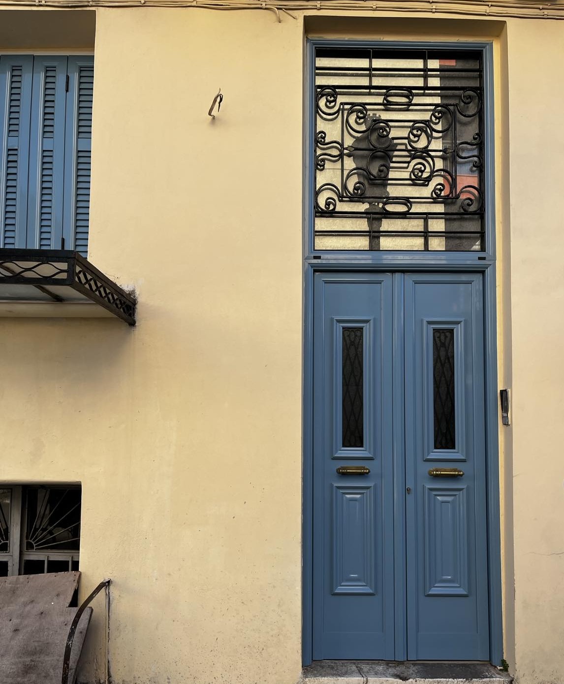 Πόρτες Πάνελ Αλουμινίου Compass