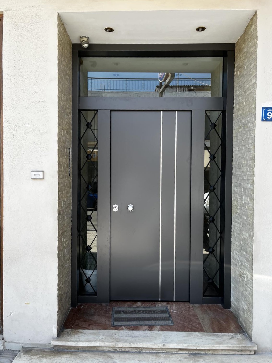 Πάνελ με Inox Διακοσμητικά και πλαίνα σταθερά με σίδερο